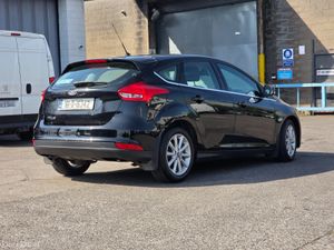 Ford Focus  1.5 TDCi Titanium - Image 4
