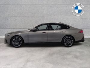 BMW 5-Series 530e M Sport - Image 4