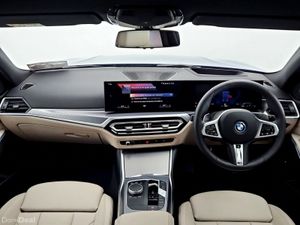 BMW 3-Series 330e M Sport Saloon - Image 4