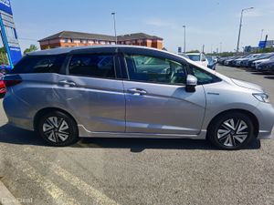 HONDA SHUTTLE 1.5 AUTOMATIC PETROL HYBRID - Image 4