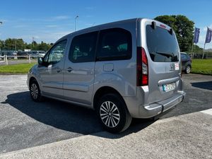 Wheelchair Car *Automatic* - Image 4