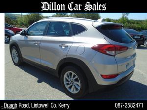 Hyundai Tucson 1.7 EXECUTIVE 5DR - Image 3