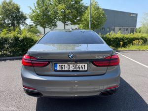 BMW 7-Series X DRIVE 740d *FULL SERVICE HISTORY* - Image 4