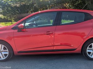 RENAULT CLIO DYNAMIQUE 2022 - Image 4
