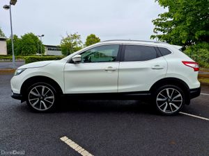 2015  NISSAN QASHQAI 1.5 DCI SVE HIGH SPEC - Image 3