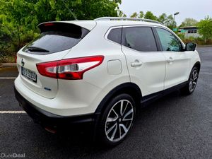 2015  NISSAN QASHQAI 1.5 DCI SVE HIGH SPEC - Image 4
