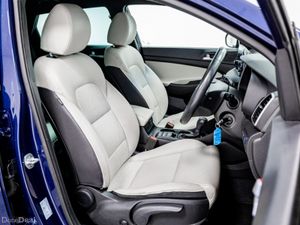 Hyundai Tucson Executive Plus 1.6 Diesel Auto 115H - Image 3