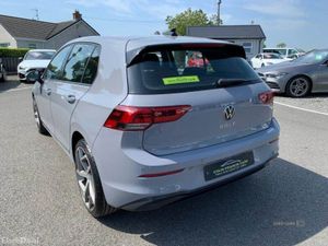 Volkswagen Golf Life - Image 4