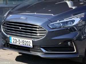 Ford Galaxy 2.5 Duratec 190PS FHEV Titanium Auto - Image 3