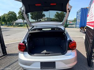 Volkswagen Polo silver - Image 4