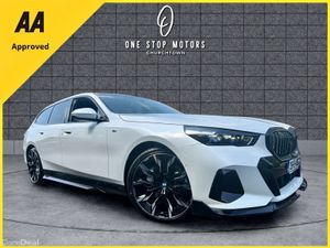 2025 BMW i5 MSPORT PRO *FULL OPTION* 1OWNER - Image 4