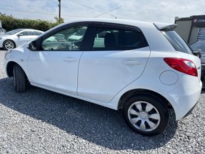 Mazda 2/Demio 1.3 Petrol Automatic Low Km - Image 3