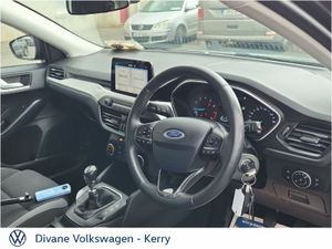 Ford Focus ZETEC 1.0 PETROL 125BHP - Image 4