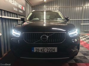 2021 Volvo XC40 Insciption Exp FWD Automatic - Image 4
