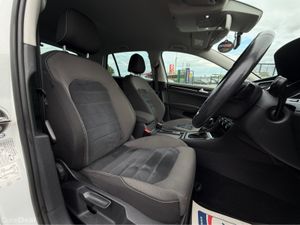 Volkswagen Golf 1.4 HI-LINE EDITION  // SPORTS SEA - Image 3