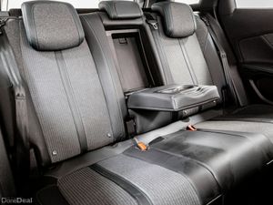 Peugeot 3008 Allure 1.5 Diesel 130HP - Image 4
