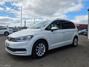 2019 Volkswagen Touran SE Family 7 seats - Image 4