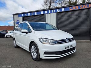 2019 Volkswagen Touran SE Family 7 seats - Image 2