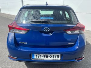 2017 TOYOTA AURIS HYBRID ACTIVE 1.8i 5DR A/T NCT - Image 2