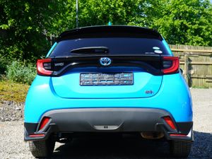 Toyota Yaris Hybrid - Image 4