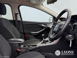 Ford Focus 1.0 EcoBoost ZETEC - Image 3