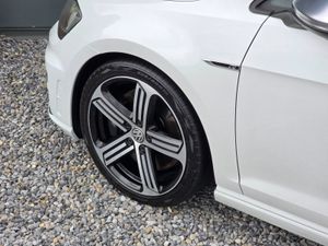 2015 VOLKSWAGEN GOLF R WAGON - Image 4