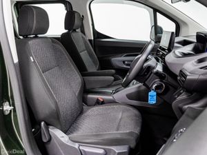 Peugeot Rifter E-Allure 50kWh 136HP - 7Seats, LWB - Image 3