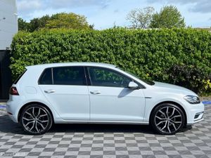 Volkswagen Golf HIGHLINE R-LINE PACK 1.4 TSI AUTO - Image 2