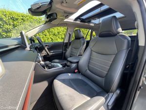 Toyota RAV4 G EDITION 2.5 HYBRID AUTO // OPENING P - Image 2
