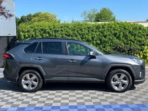 Toyota RAV4 G EDITION 2.5 HYBRID AUTO // OPENING P - Image 3