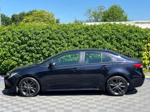 Toyota Corolla 1.8 HYBRID // REVERSE CAMERA // ADA - Image 3