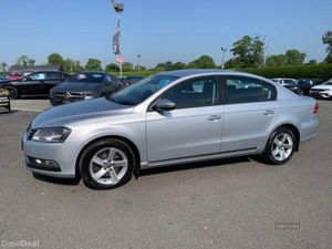 Volkswagen Passat S - Image 2