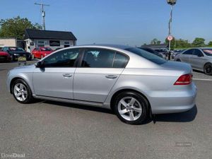 Volkswagen Passat S - Image 3