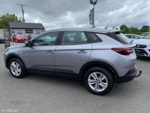 Vauxhall Grandland X SE Premium - Image 3