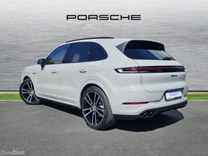 Porsche Cayenne E-Hybrid Black Edition - Image 3