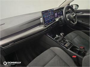 Volkswagen Golf Hatchback Style - Image 3