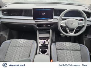 Volkswagen Tayron R-LINE 1.5TSI PHEV AUTO - Image 3