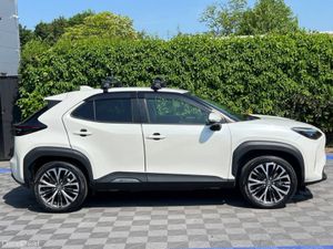 Toyota Yaris Cross Z-PACKAGE 1.5 HYBRID AUTO ** HU - Image 2