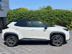 Toyota Yaris Cross Z-PACKAGE 1.5 HYBRID AUTO ** HU - Image 2