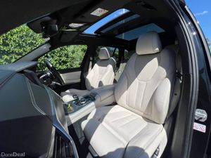 BMW X5 XDRIVE45e M-SPORT 3.0 HYBRID // OPENING PAN - Image 2