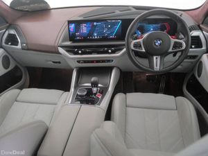 BMW XM 50e - Image 4