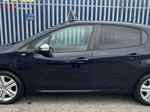 2016 Peugeot 208 Allure Ecomatique - Image 4