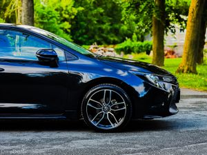 2021 Toyota Corolla Touring 1.8 Petrol Hybrid Auto - Image 4