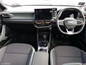 Dacia Bigster 4X4 Extreme TCe 130 4 Wheel Drive - Image 4