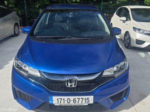Honda Fit 2017 Hybrid Automatic Low Miles - Image 3