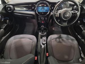 Mini Cooper 3-Door Cooper Classic - Image 4