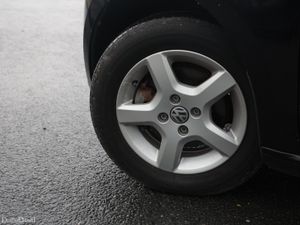 Volkswagen UP Black 2013 - Image 3