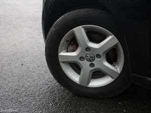 Volkswagen UP Black 2013 - Image 4
