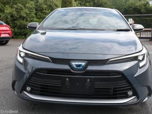 Toyota Corolla Grey - Image 2