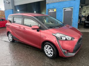 2017 Toyota Sienta Automatic Hybrid 7 Seater - Image 3